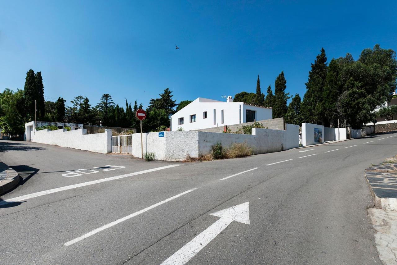 Pequeno Y Acogedor En El Centro De Cadaques Apartment Exterior photo