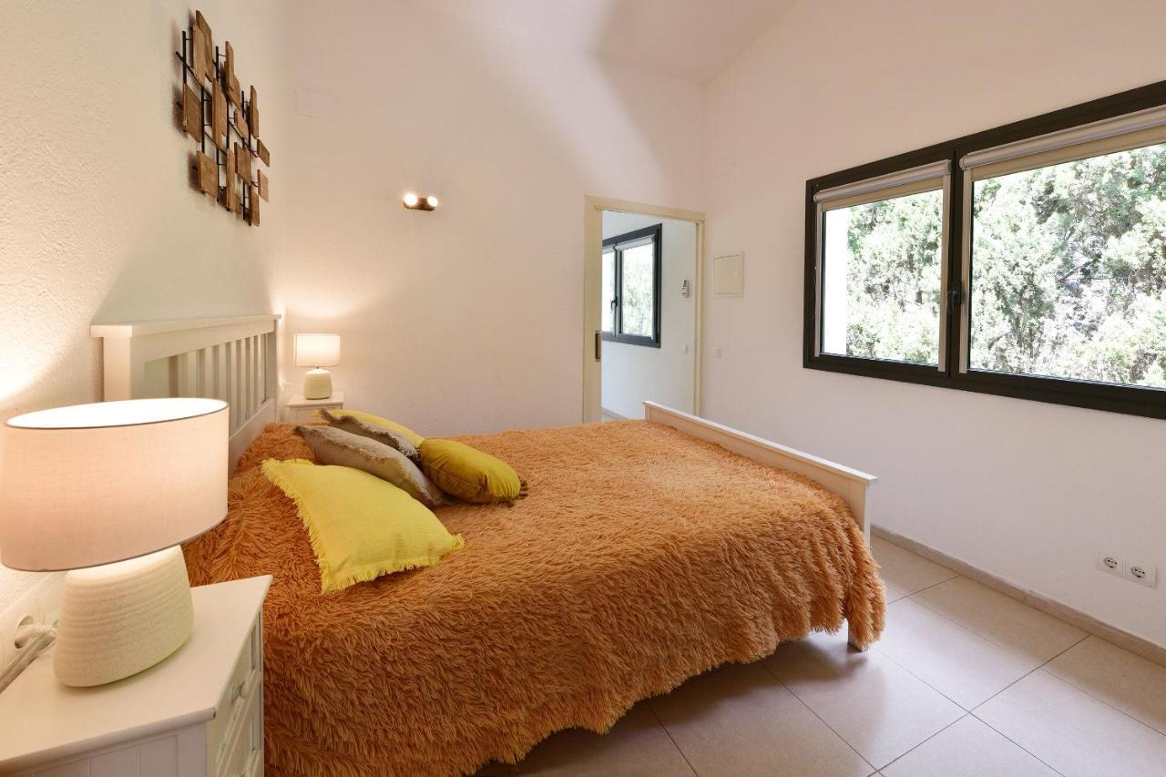 Pequeno Y Acogedor En El Centro De Cadaques Apartment Exterior photo